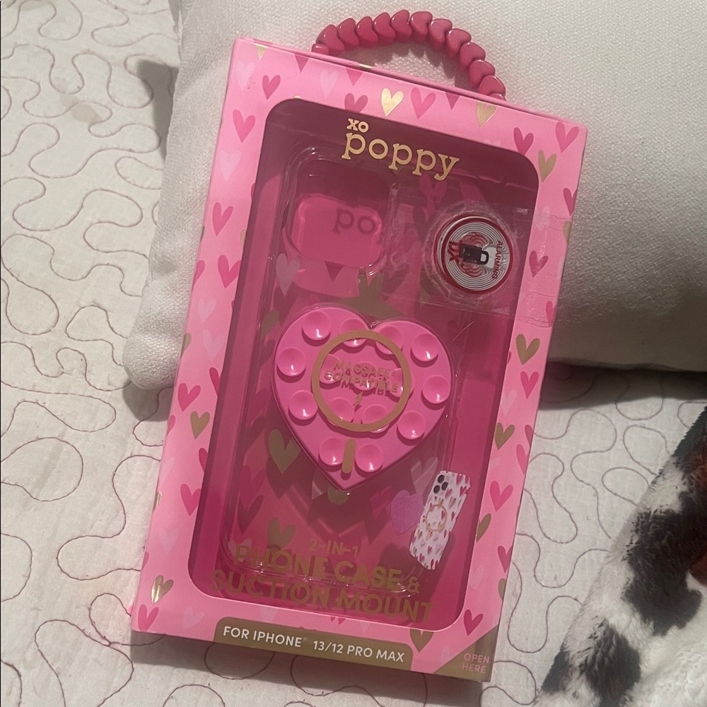 Xo Poppy Phone Case with Suction Mount 💋💄